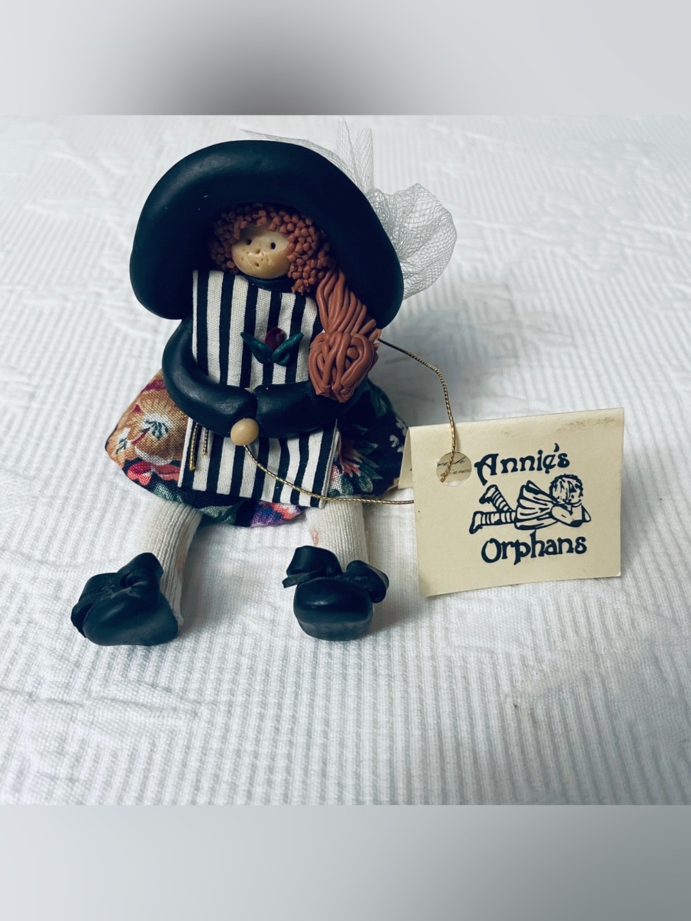 Vintage Annie's Orphans "Christina" Primitive Folk